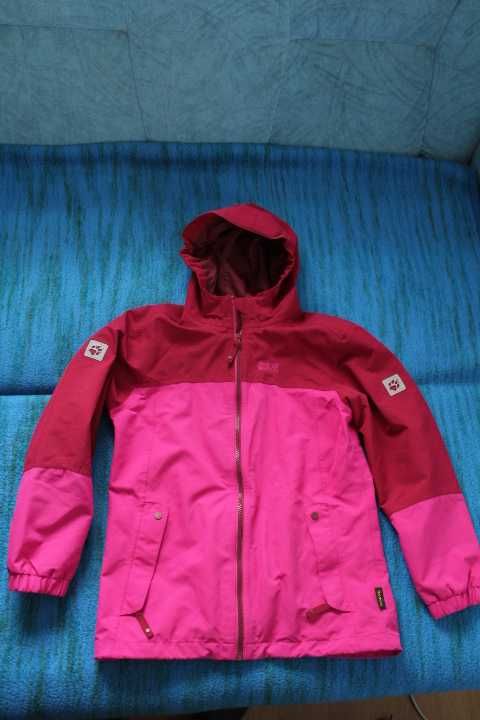 Jacheta Jack Wolfskin 152 dama si tricou Gaastra M dama