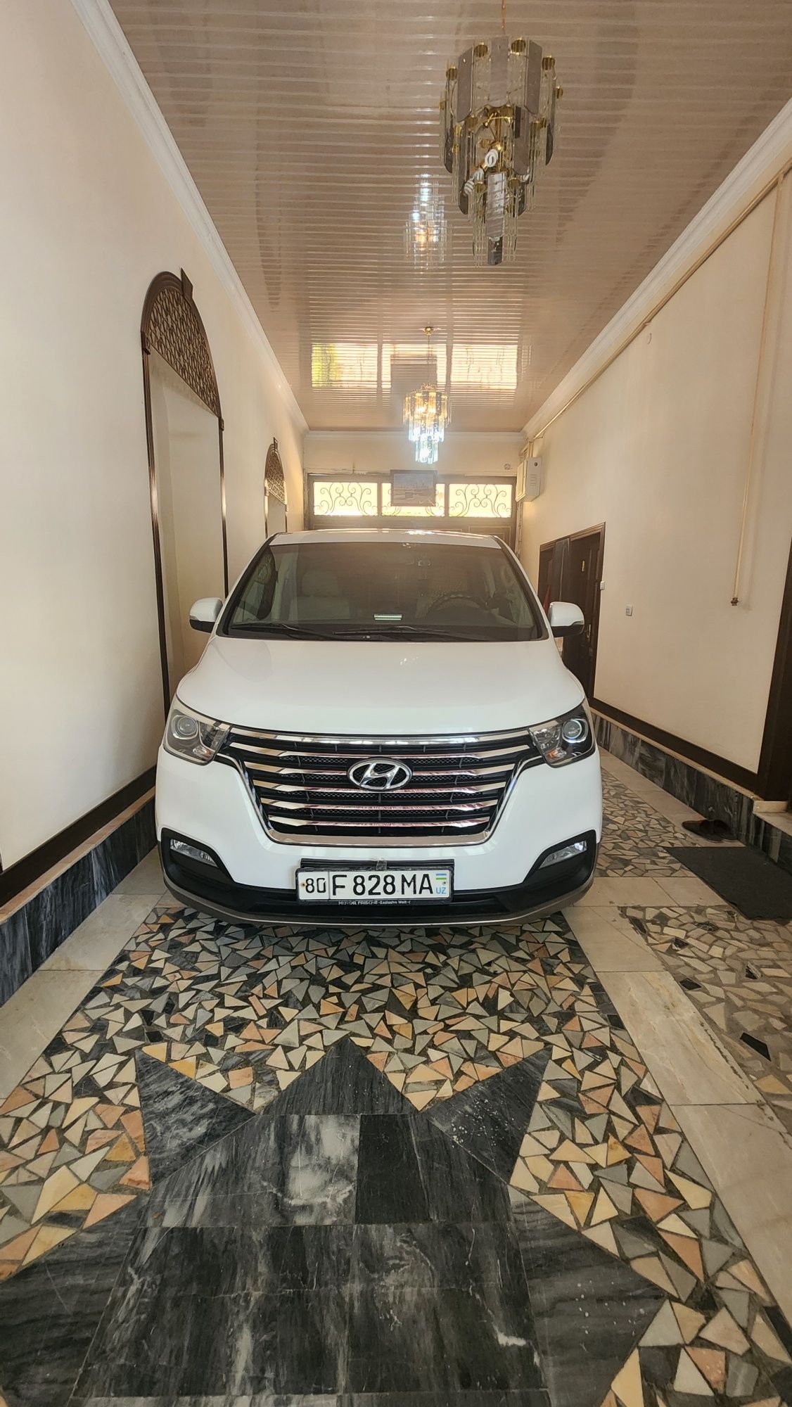 Hyundai Starex H1 Sotiladi! 2019