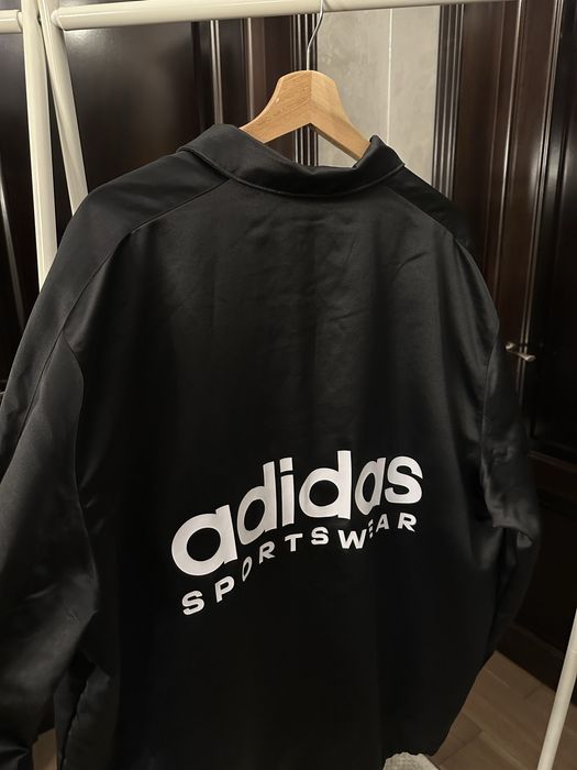 Geaca Adidas oversized