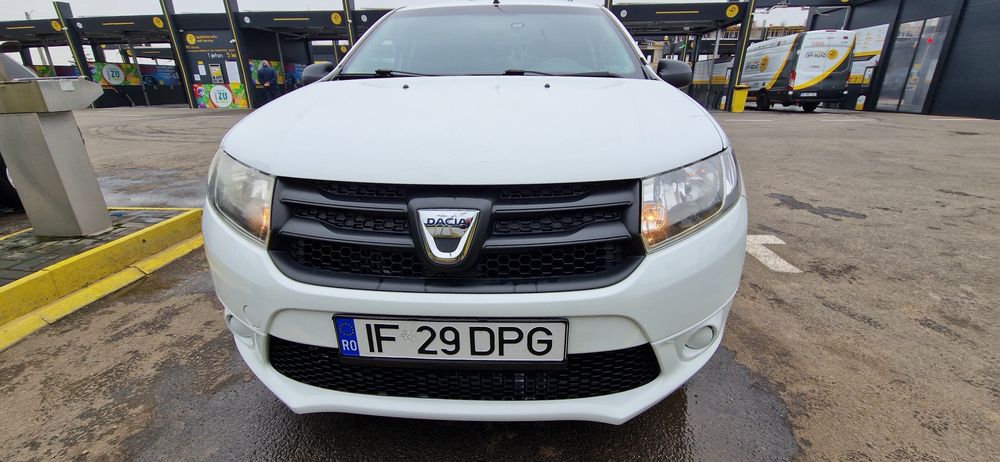 Logan 2015 0.9 GPL 170.000 km 4200 Euro