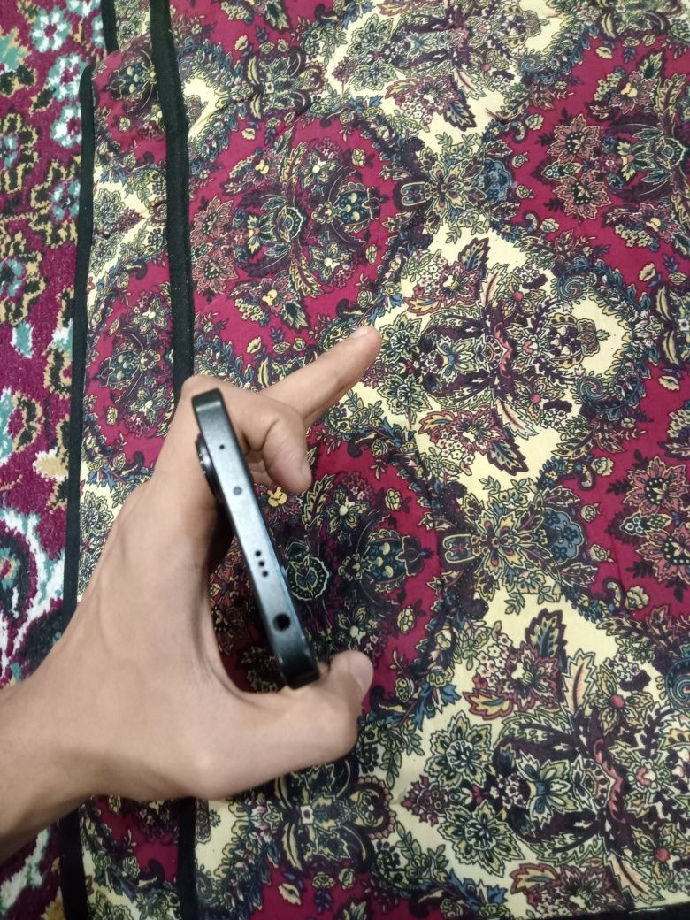 Redmi note 13 holati yaxshi