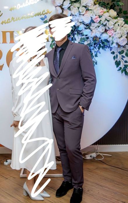 Продам мужской костюм