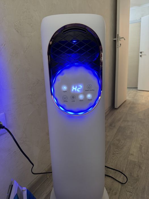 Кондиционер (охлаждает и обогревает)