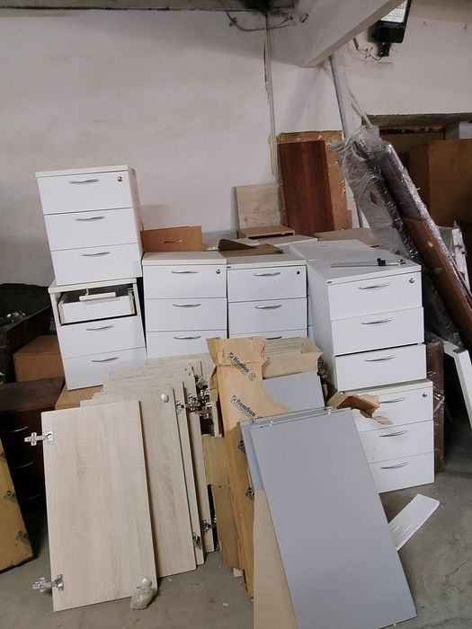 Продам Тумбочки б