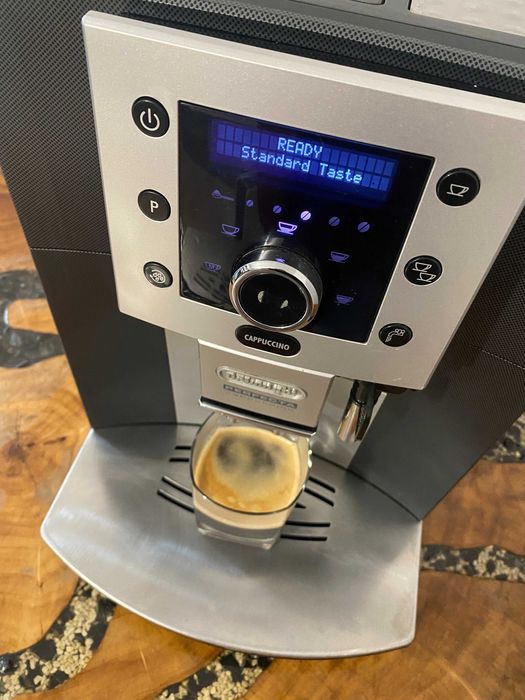 expresor / espressor cafea delonghi perfecta