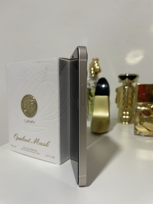 Iphone 12 mini în stare perfectă.