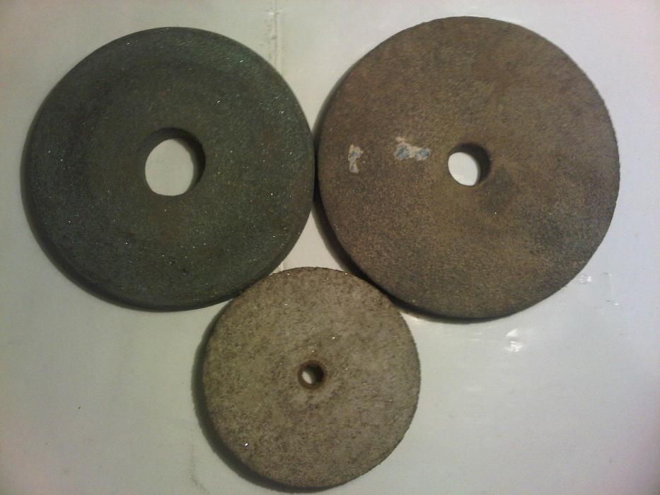 Продавам дискове за рязане на метал ,диск за циркуляр и шмиргел