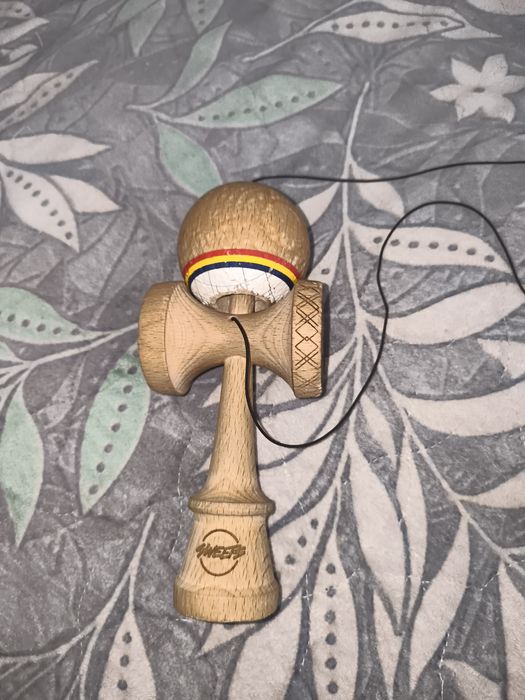 Kendama sweet broken romb.