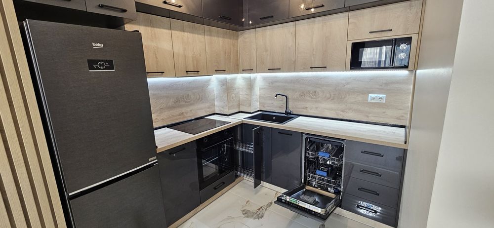 Чисто нов Луксозно обзаведен Двустаен апартамент Топ локация Панорама