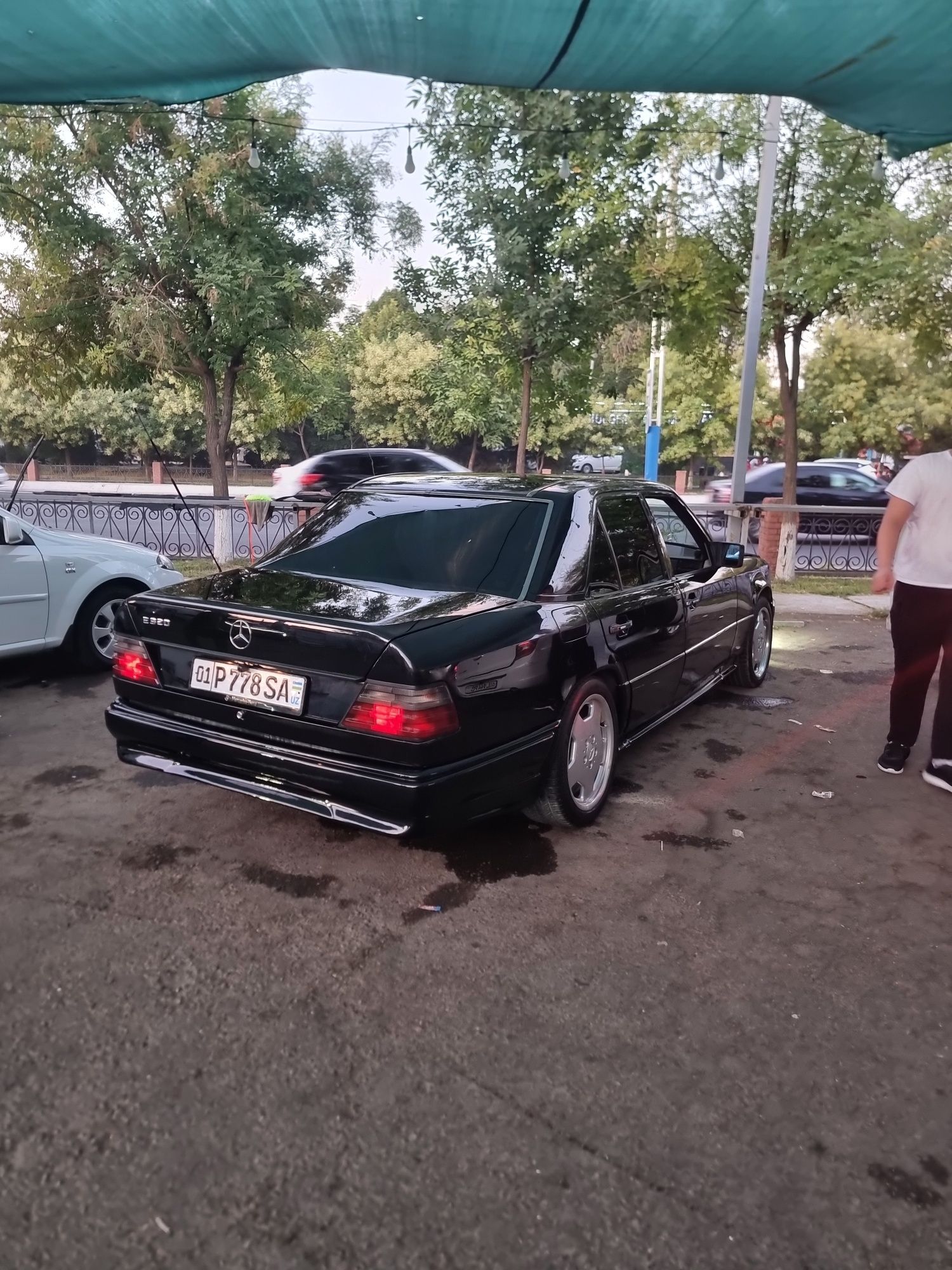 W124 sotiladi do res