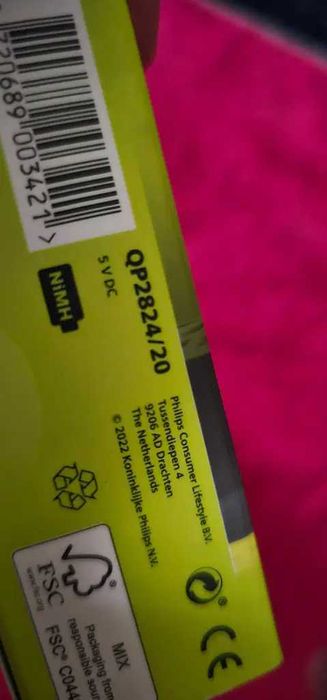 Aparat de barbierit  OneBlade philips  (pentru față și corp) QP2824/20