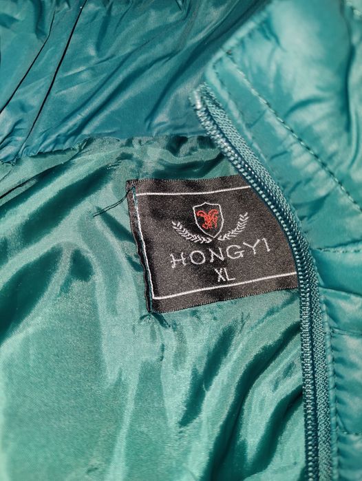 Vesta dama XL în conditii bune.