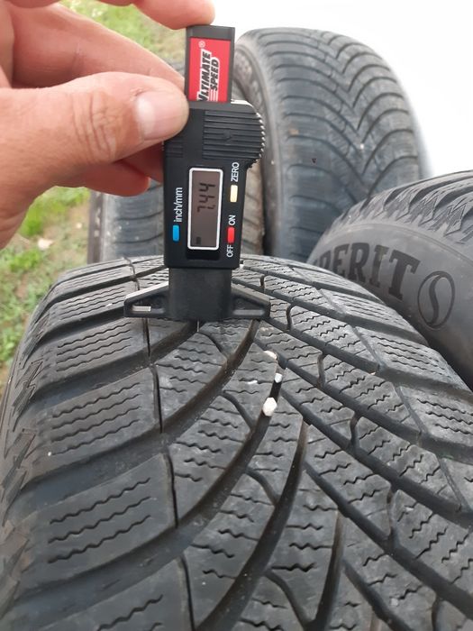 Roți de iarna sharan model 2012 et 33 205/60/16