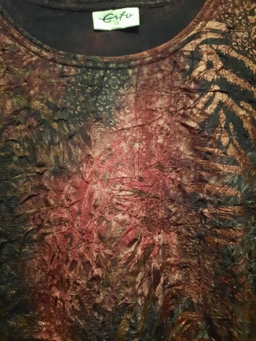 Bluza dama cu inserții aurii mărimea 48