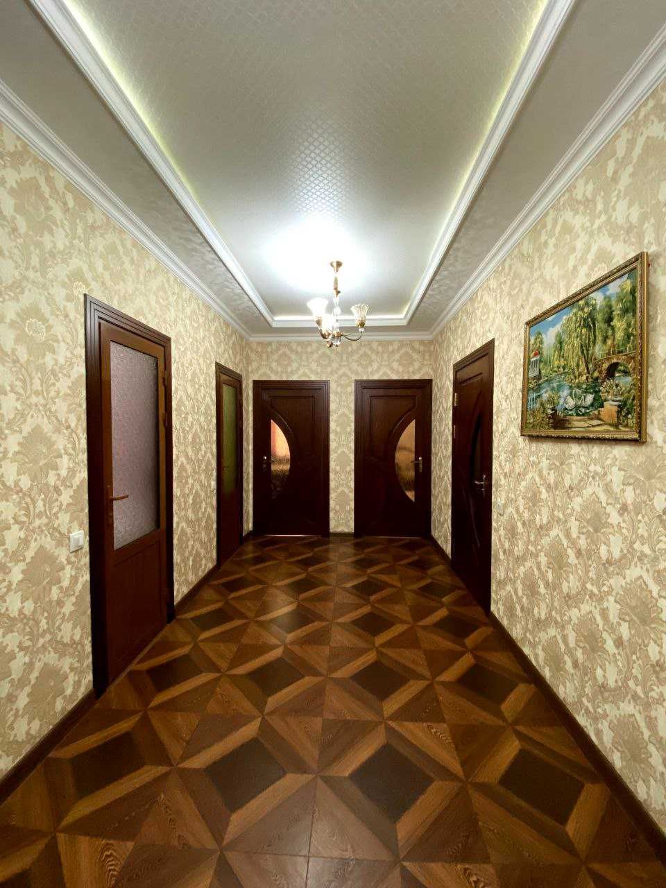3х комнатная квартира на 2 этаже 96кв/м, в Самарканде