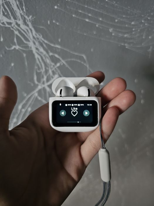 Casti bluetooth in ear cu display/touch