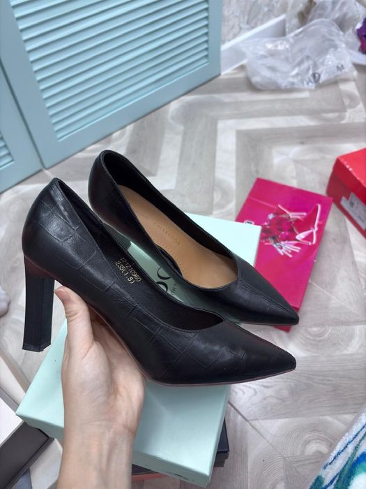 Продаётся черные удобные 10 тыс