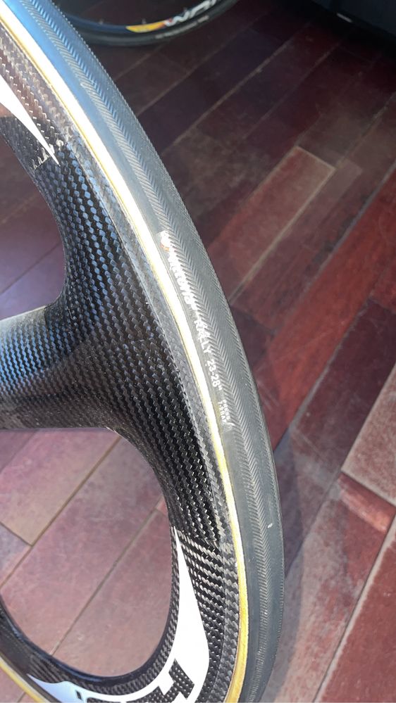 roata carbon hed 3c trispoke