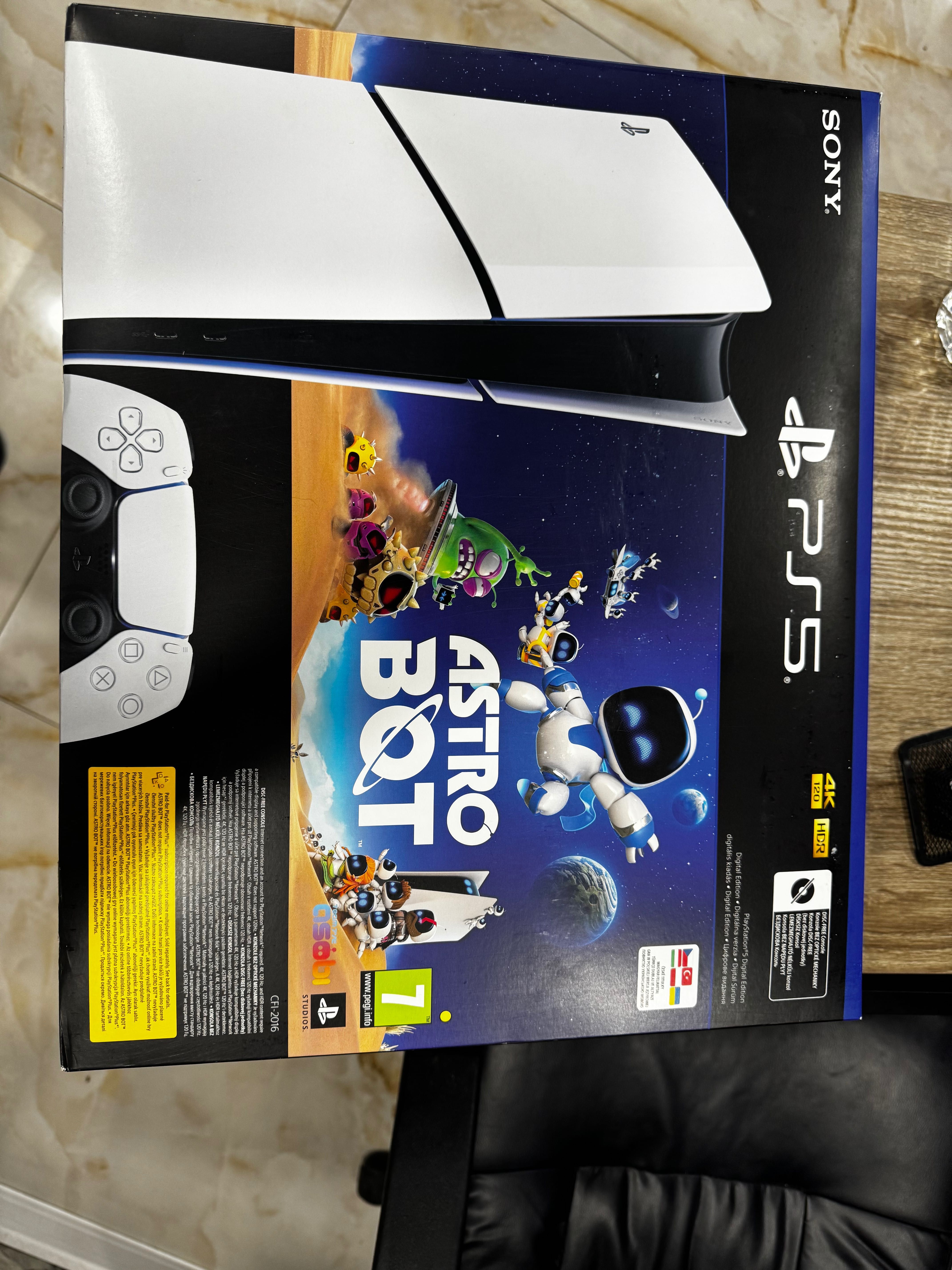 PS5 чисто нов с 2 години гаранция