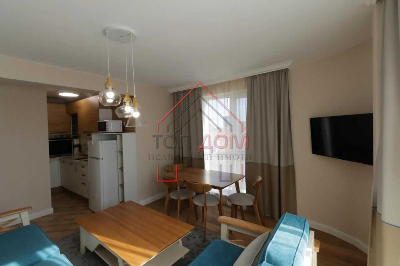 Дава се под наем Четиристаен апартамент в Варна, Център - 100 кв.м за 1500 € - Снимка #5