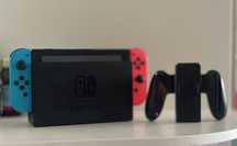 Nintendo Switch + 2 игры (Splatoon 3, Bayonetta 3)
