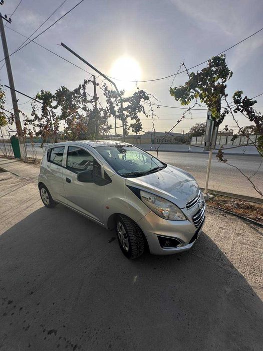 Chevrolet Spark sotiladi