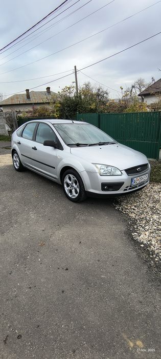 Vand Ford Focus 1.6 benzina 100 CP