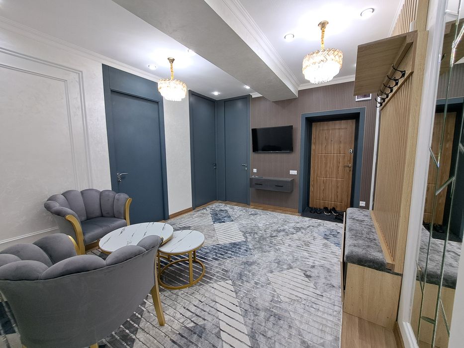 3 xonali lyuks kvartira sotiladi