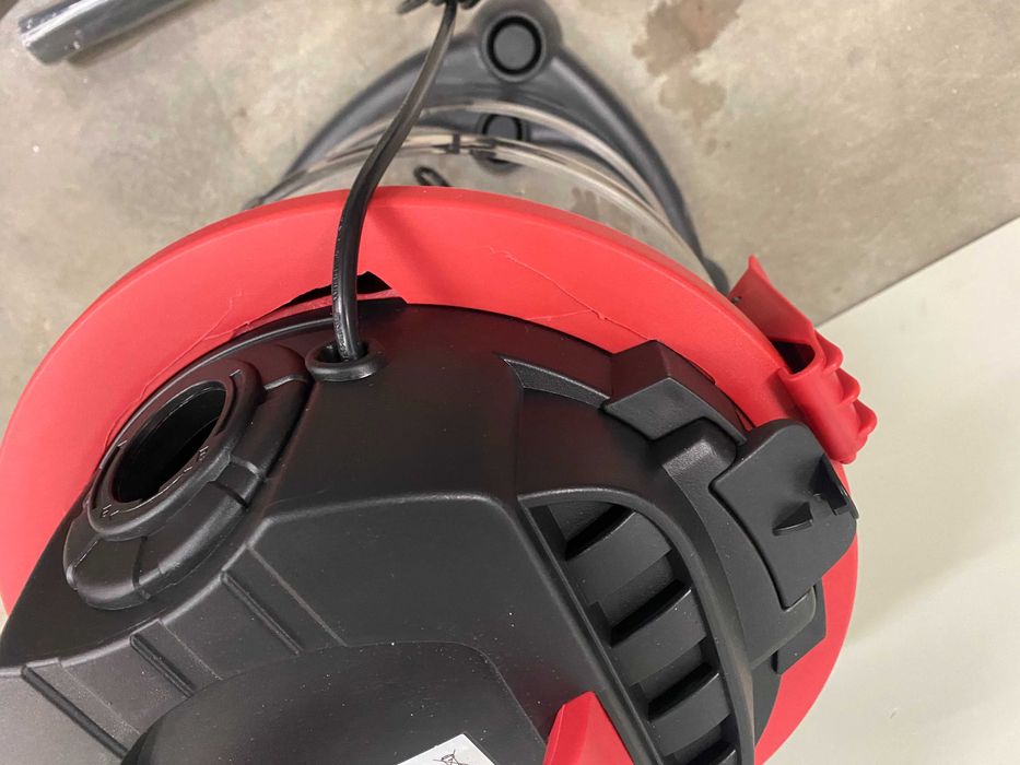 090316	Прахосмукачка за сухо и мокро 1300W 30L Inox WC07