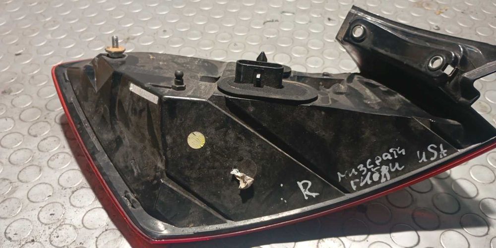 Десен стоп американски за МАЗЕРАТИ  ГИБЛИ  2012