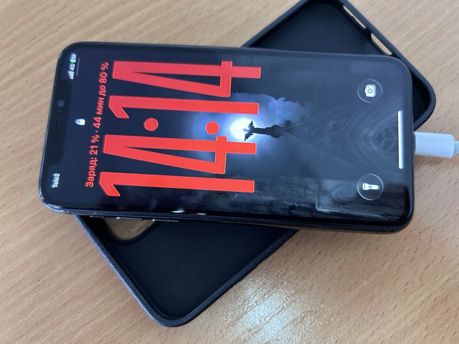 продам айфон 11 про