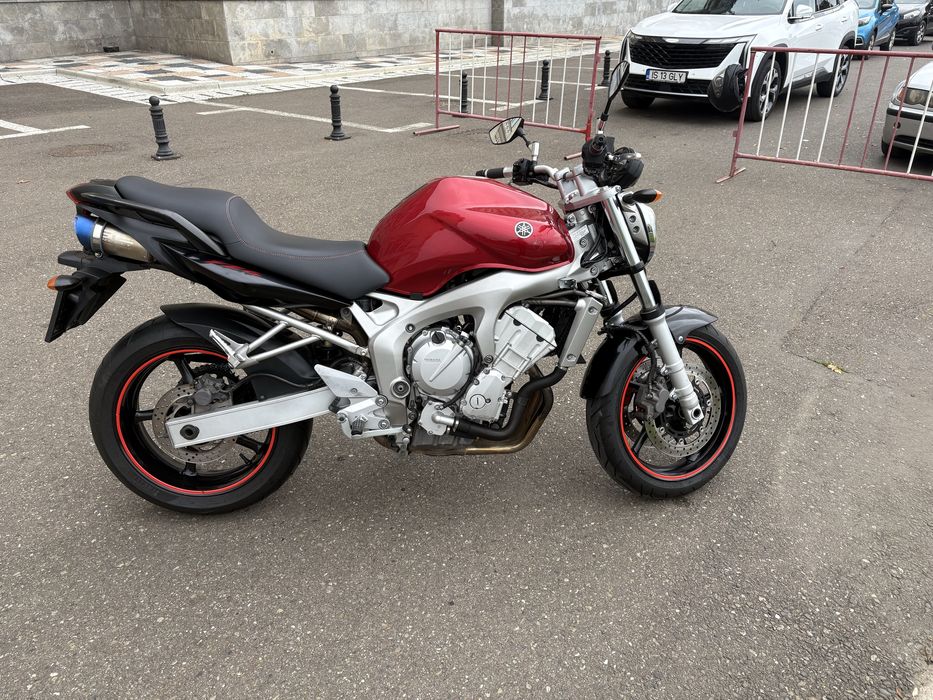 Vând Yamaha FZ6N