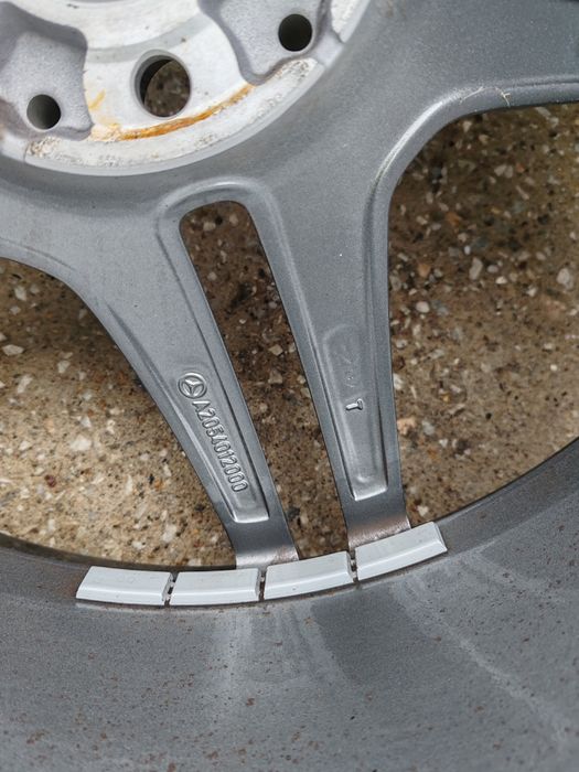 Mercedes AMG C43, C63 W205 265/35/19 u 245/35/19