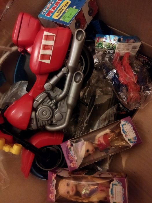 Детские игрушки по низким ценам.