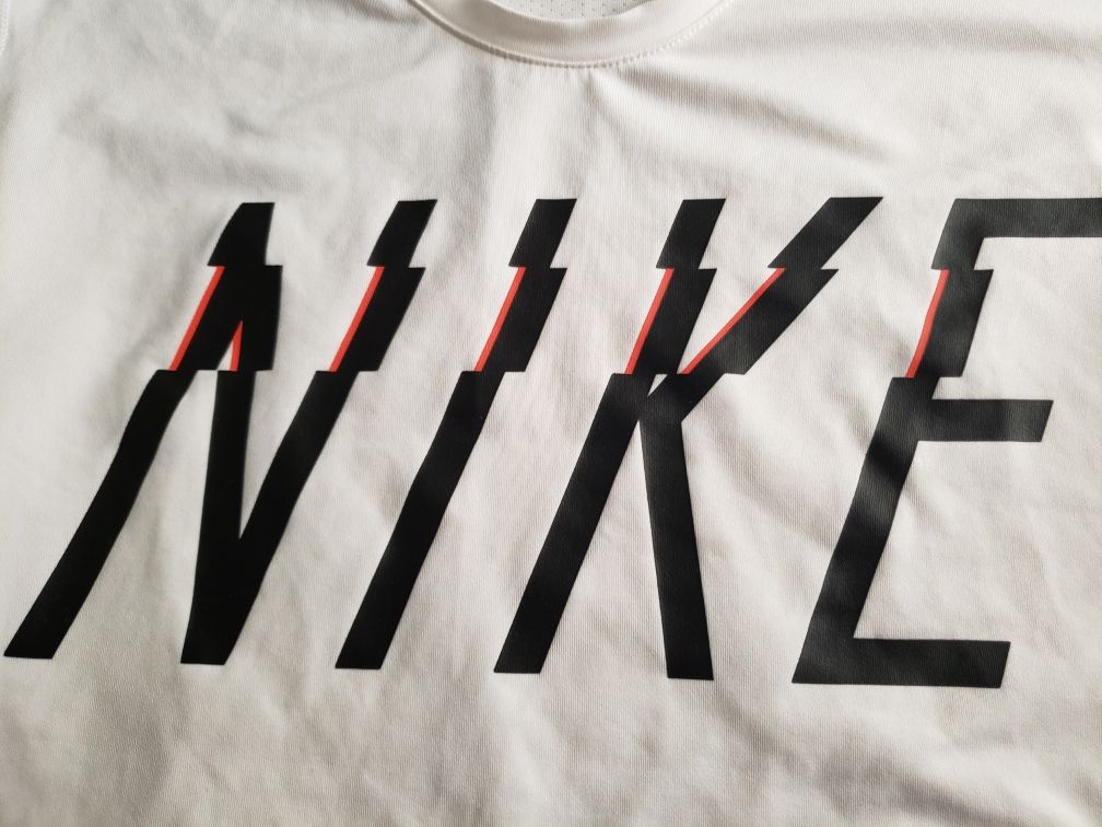 Tricou Nike ( dama )