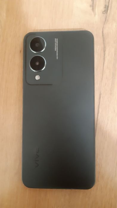 Продаю телефон vivo y17s