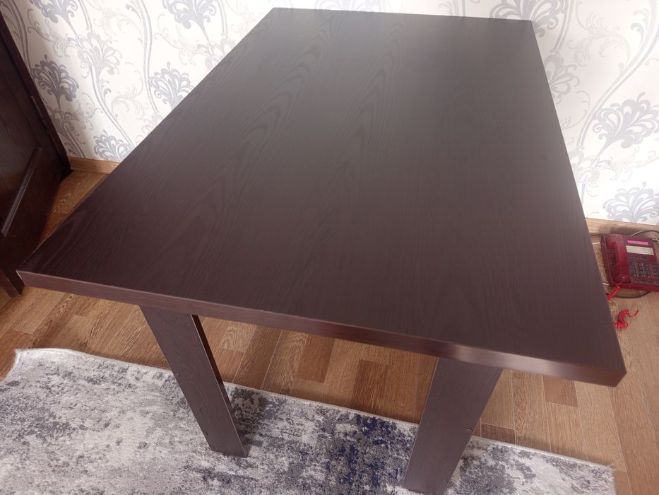 Продается стол  новый