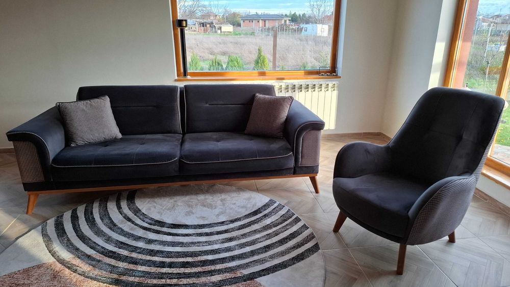 Стилен комплект диван с кресло