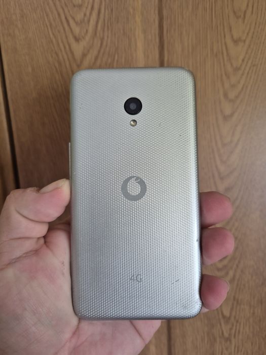 Vând Vodafone 500 TCL Alcatel