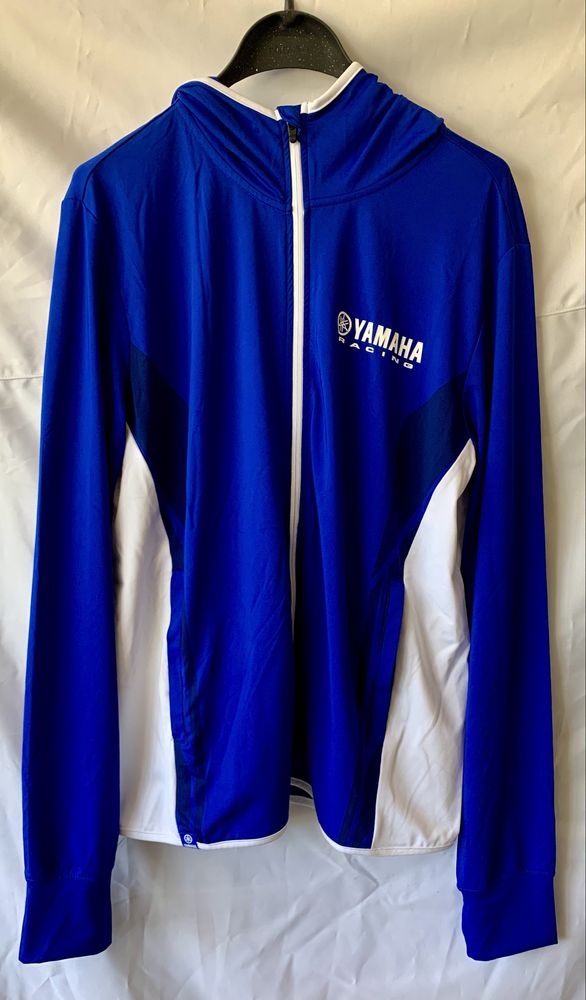 Haine Yamaha , tricouri, rollinguri, pantaloni. Noi!