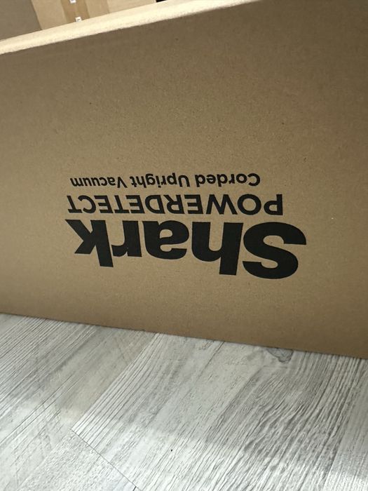 Aspirator vertical Shark PowerDetect