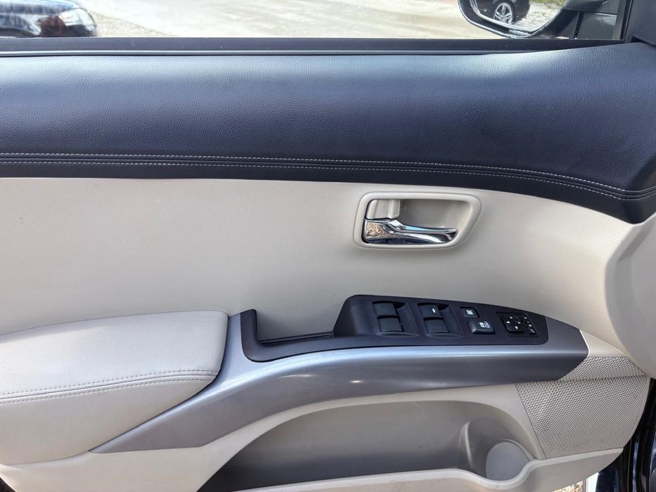 Vand citroen c crosser 2,2hdi 7 locuri suv