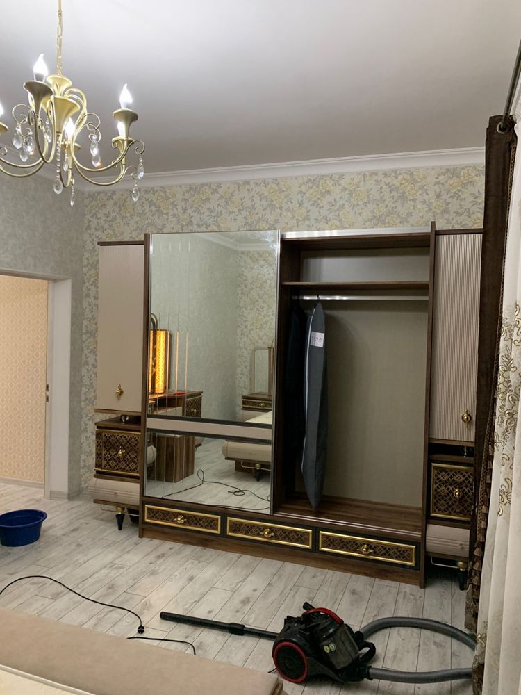 Продается. урецкий  шкаф и камод