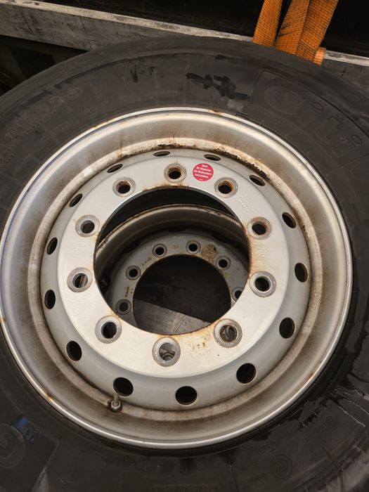 Anvelope cu jante roti semiremorca 385.65.22.5 si 385.55.22.5