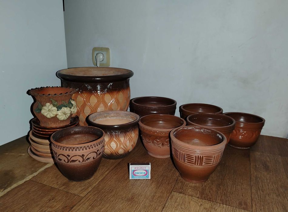 Горшки цветочные керамические. Подробно в описании.