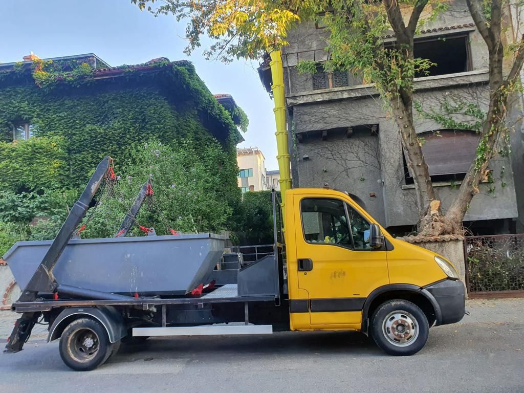 Transport Moluz MOLOZ Containere bene detasabile auto basculante