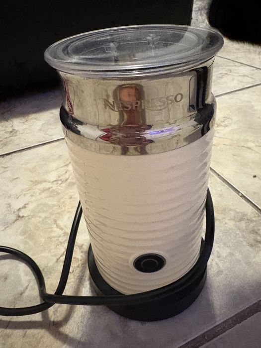 Aparat pentru spuma/crema de lapte