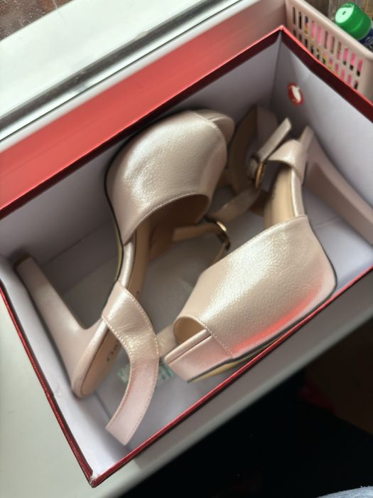 Женские туфли в отличном состоянии