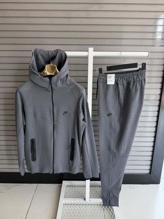 Nike Tech Fleece спортен екип активен джоб