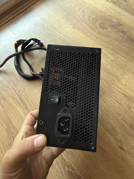 Sursa pc crossair 650 vs